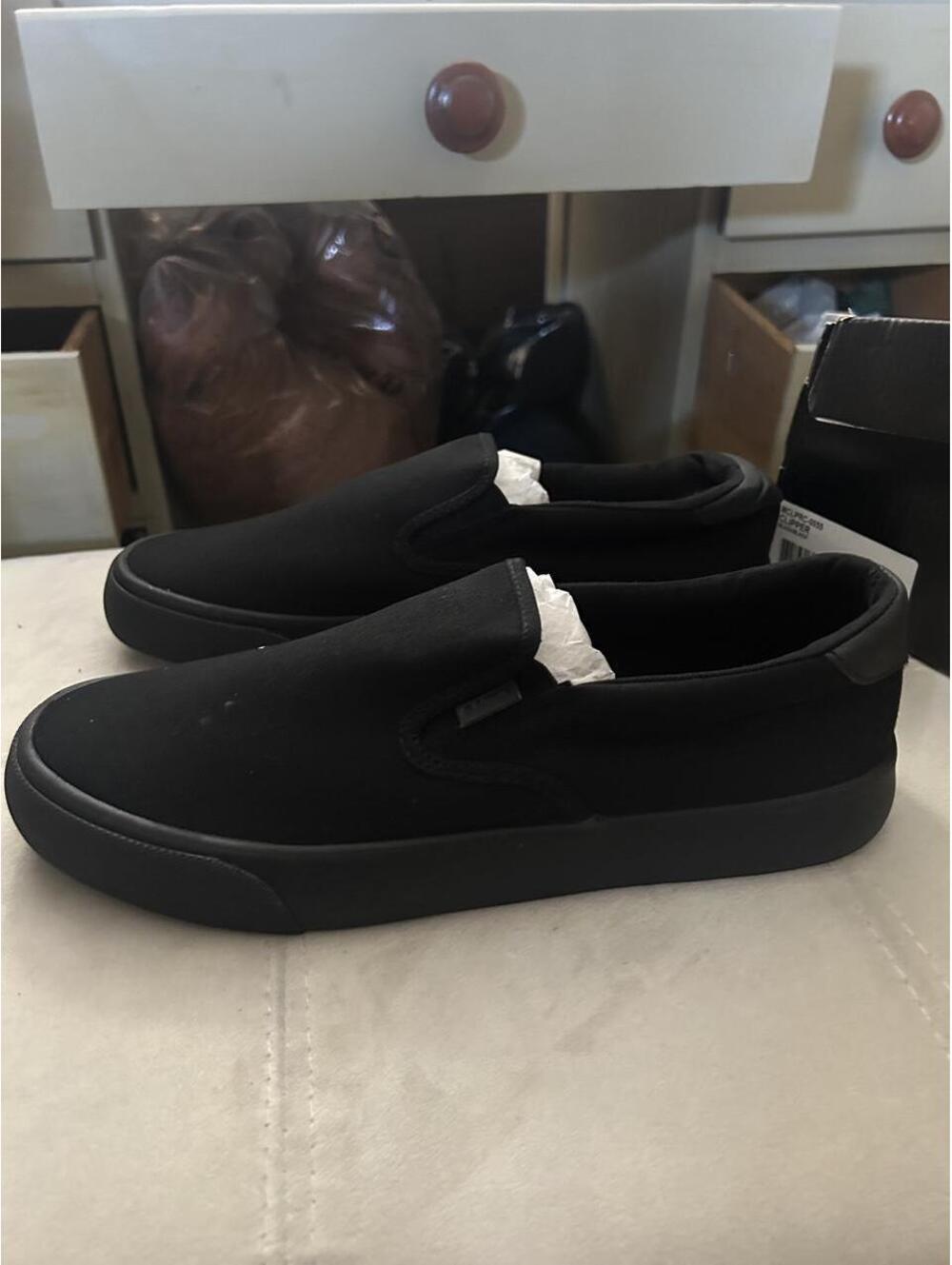 Black Lugz Clipper slip-on canvas sneakers size 10 New in the box